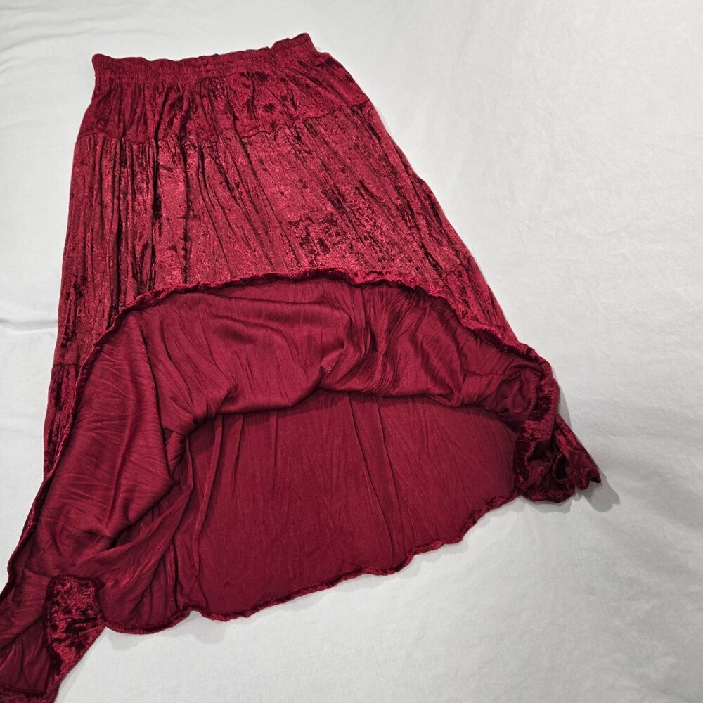 U.S.A Vintage CLIO II 80s Y2K Red Shiny Velvet Tiered Flowy Maxi Skirt Women 2X. - Picture 7 of 17